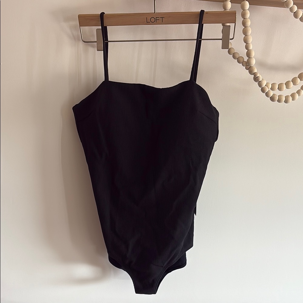Lululemon Black Ribbed swimsuit